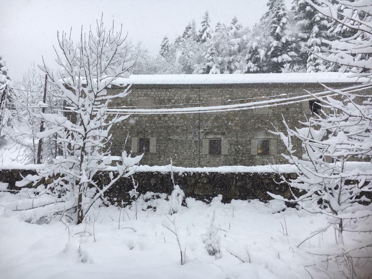 Maison en Ardeche Usclades-et-Rieutord Exterior foto